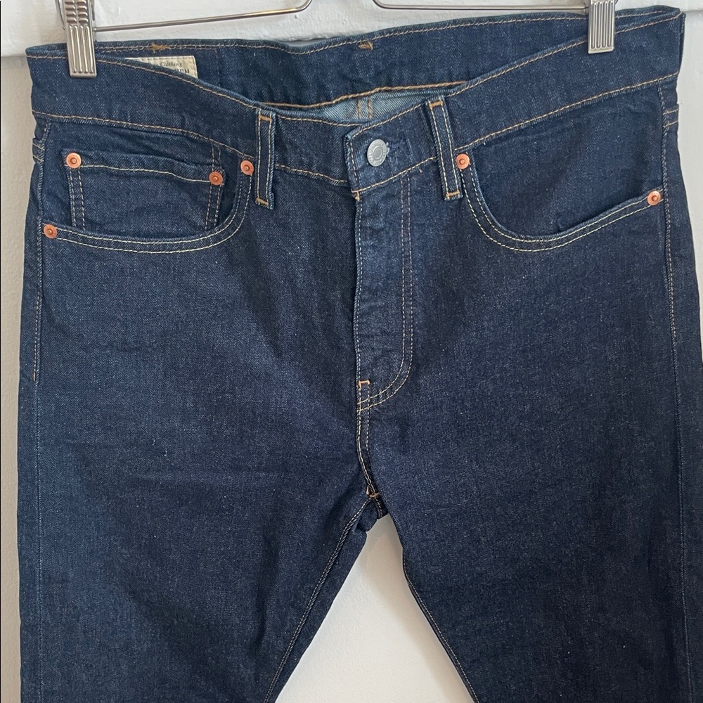 Levi’s Men's Dark Blue Jeans - Picture 2 of 9